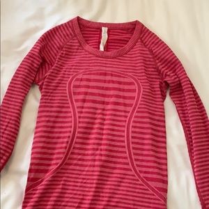 Long sleeve lululemon top